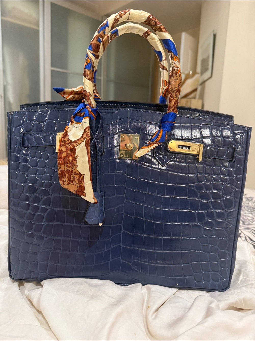 Ainifeel Structured Navy Croc-Embossed Tote with Gold Hardware Size 30 - Picture 12 of 13